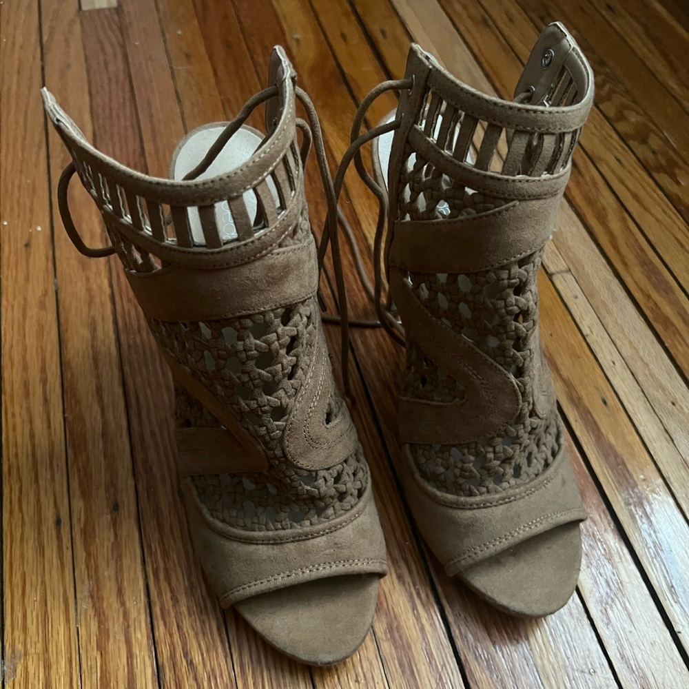 Tan Crotchet Stiletto Heel